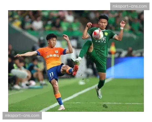 山东泰山客场2-1逆转北京国安，克雷桑梅开二度导演翻盘