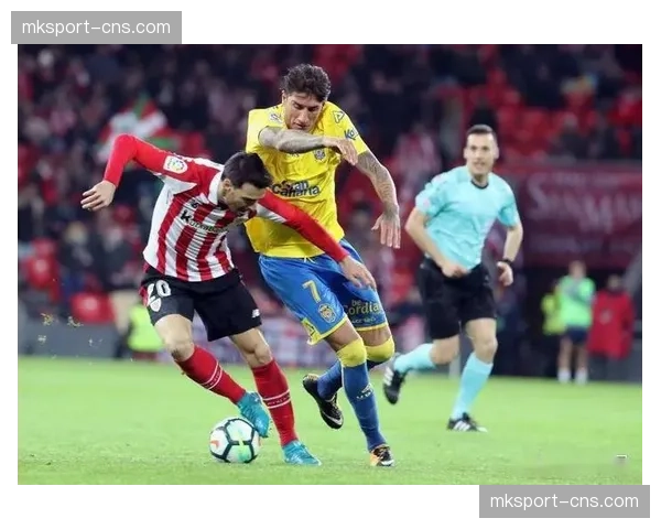 战术复盘：里昂变阵三后卫，客场零封击败斯特拉斯堡