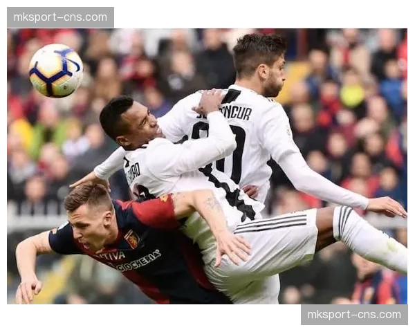 通讯：一场0-0平局的背后，解析两支中游球队如何通过极致防守各取一分